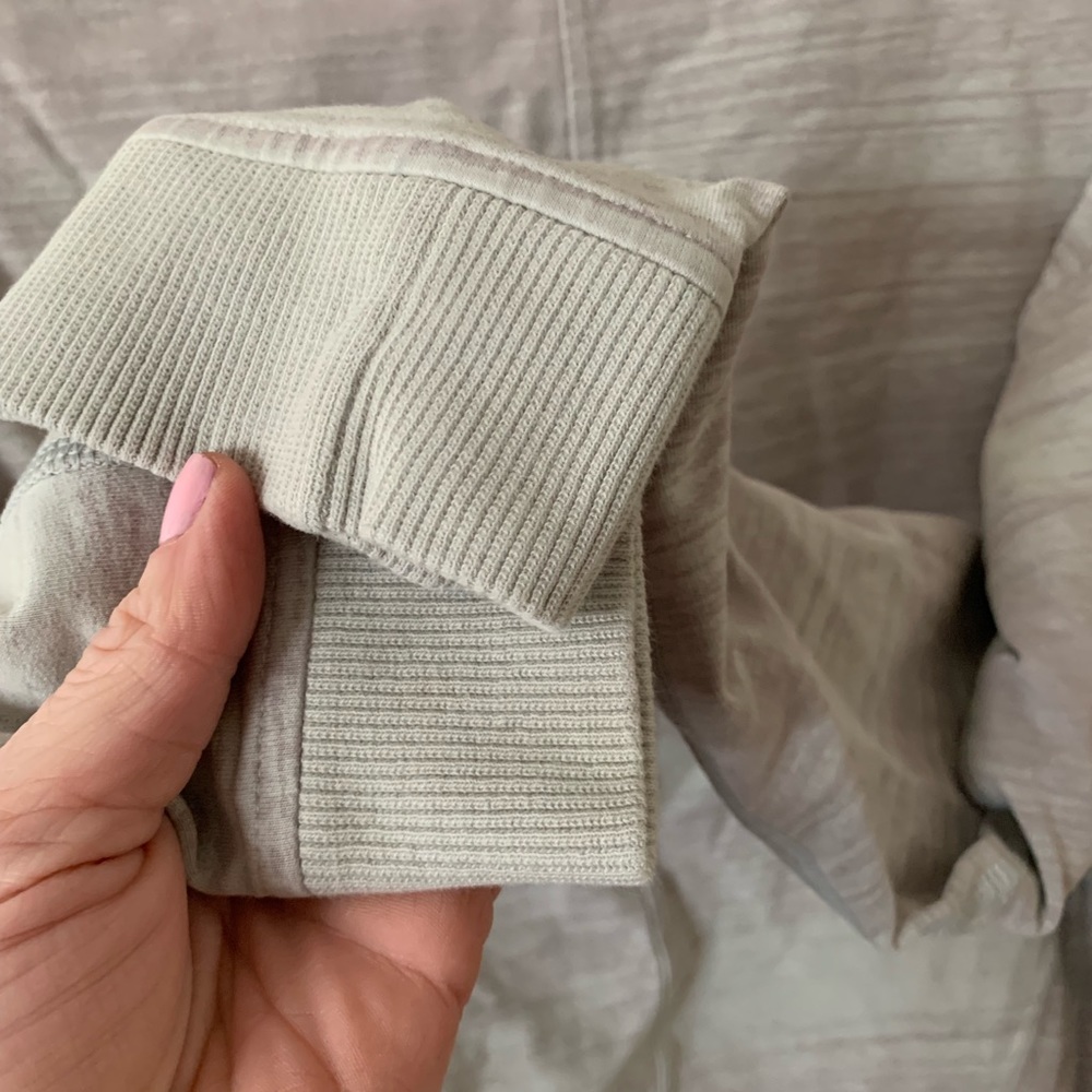 Lululemon Mula Bundle Wrap Silver Spoon - image 6